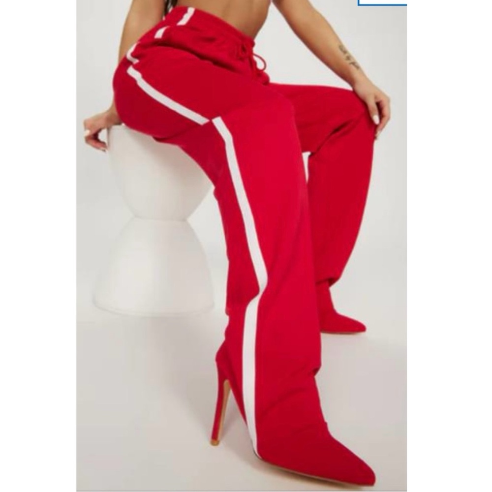 Chic Red Heeled Boots for Women